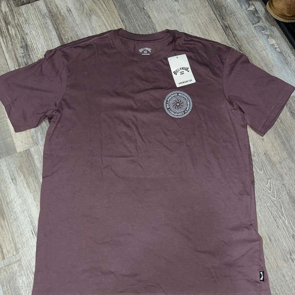 Billabong Men's Purple T-Shirt